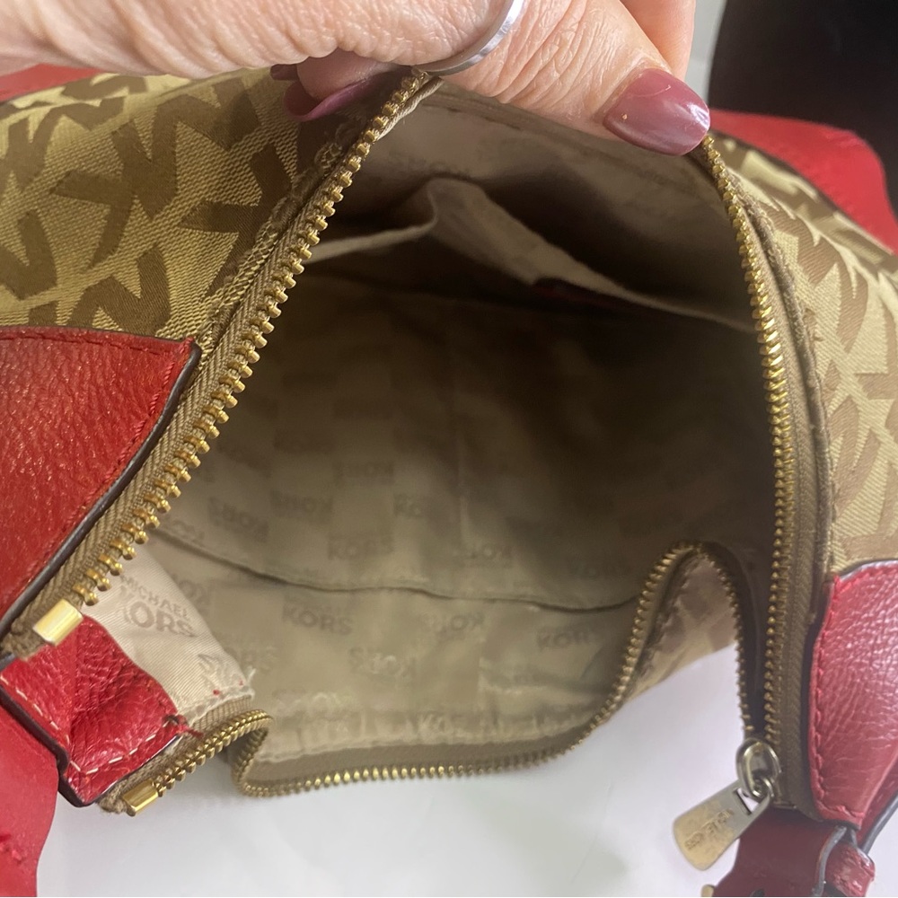 Michael Kors Red Brown Shoulder Bag with Signature Design - Picture 5 of 5